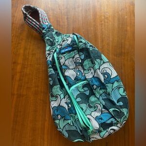 Like New! KAVU Ocean Waves Sling Bag | Travel Hiking Backpack - Green Blue Teal